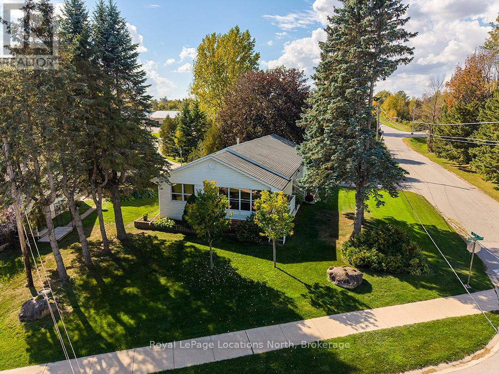 500 Grandview Dr, Meaford, ON N4L 1K1