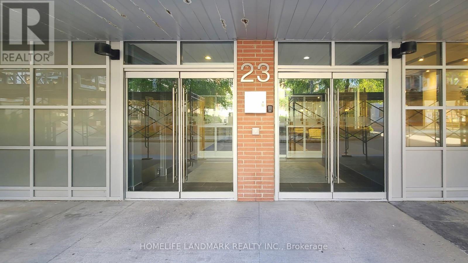 712 23 Brant St, Toronto, ON M5V 2L5