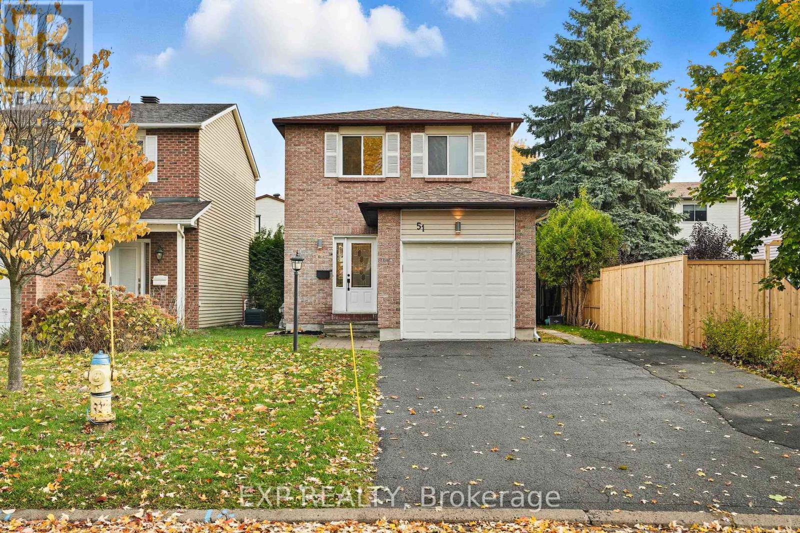 51 Raftus Sq, Ottawa, ON K2J 2K9