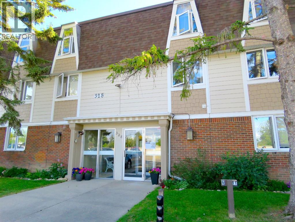 328 Cedar Crescent Sw Unit 204, Calgary, AB T3C 2Y8