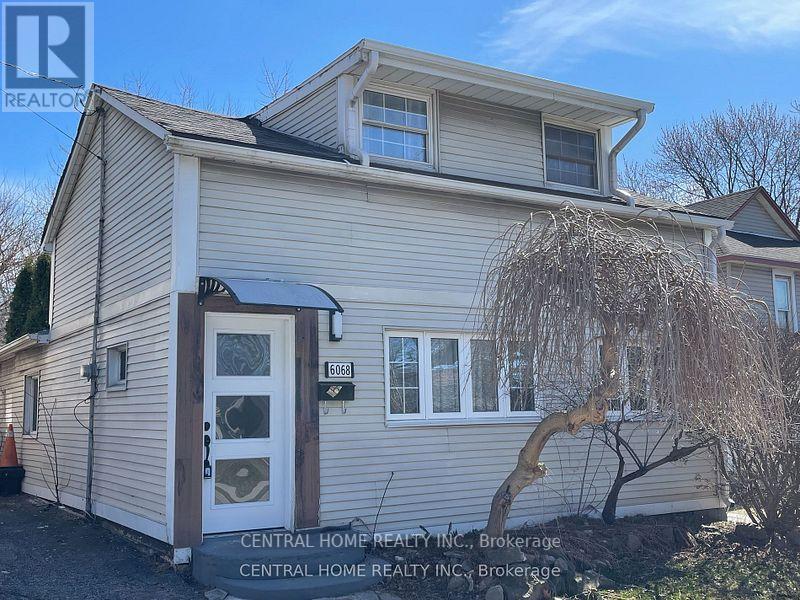 6068 Drummond Rd, Niagara Falls, ON L2G 4M2