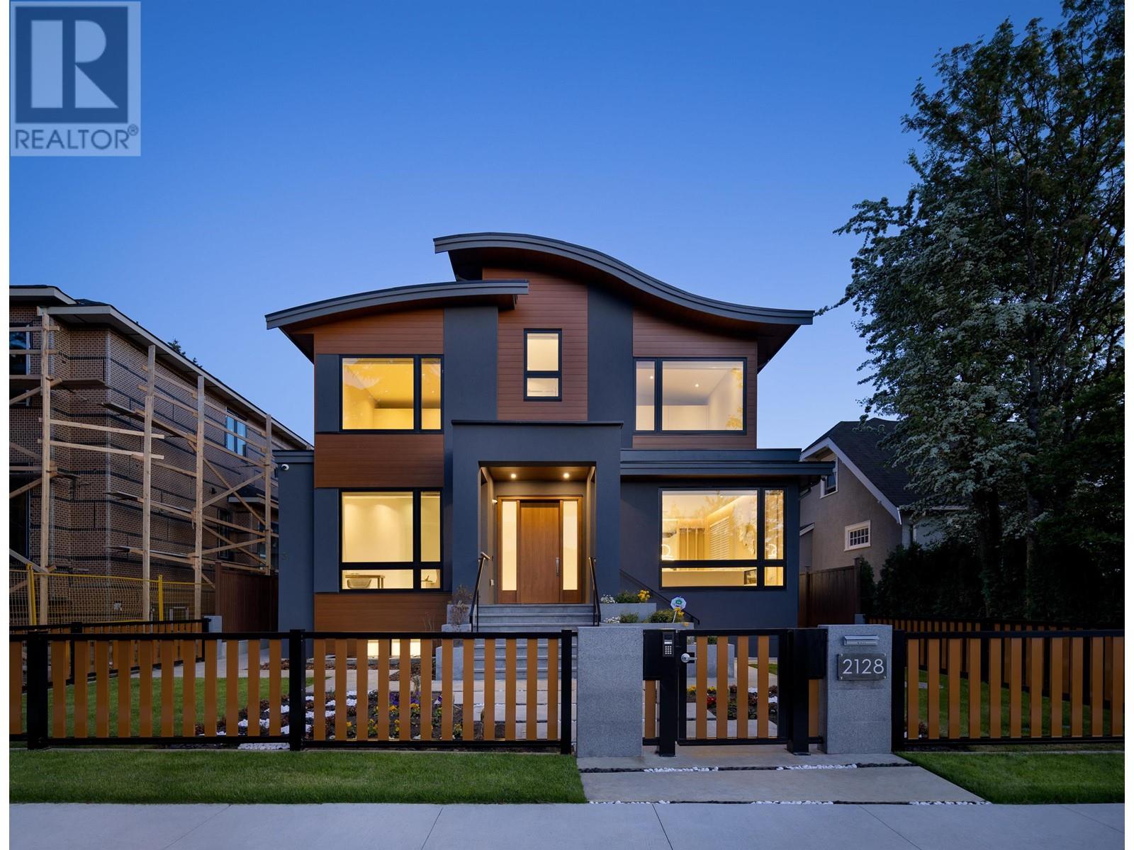 2128 W 21st Ave, Vancouver, BC V6L 1J3