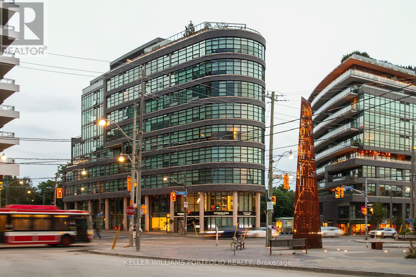 706 1201 Dundas St E, Toronto, ON M4M 1S2