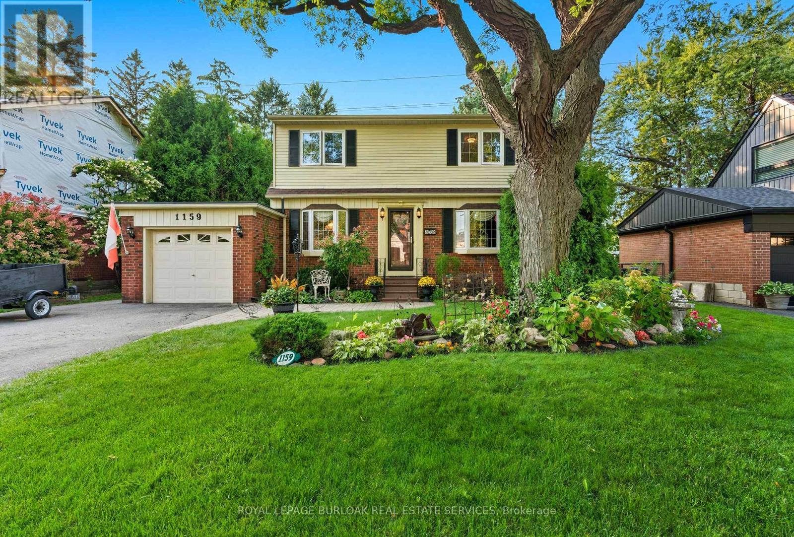 1159 Greening Ave, Mississauga, ON L4Y 1H3