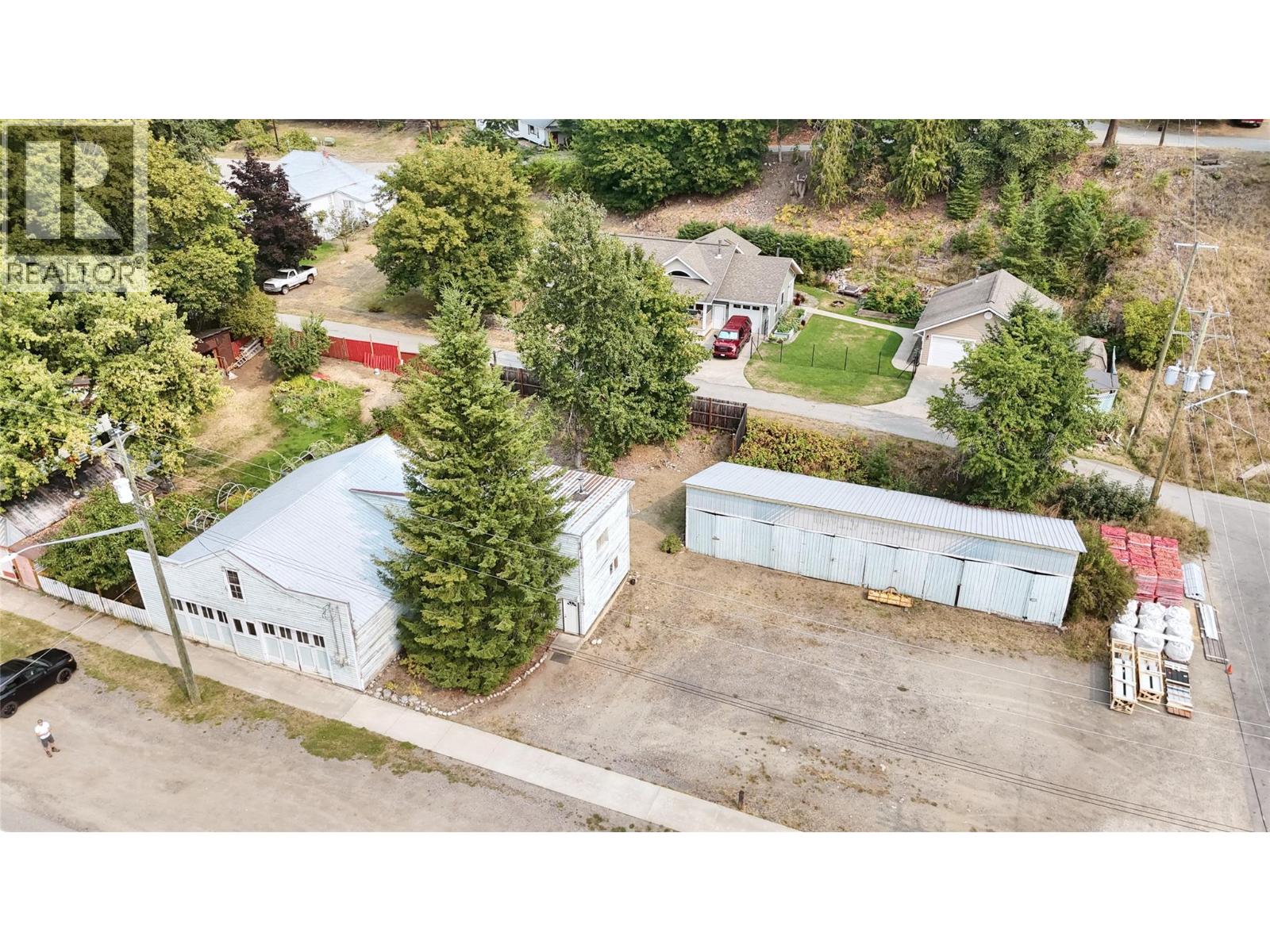 306 310 Lake Ave, Silverton, BC V0G 1S0