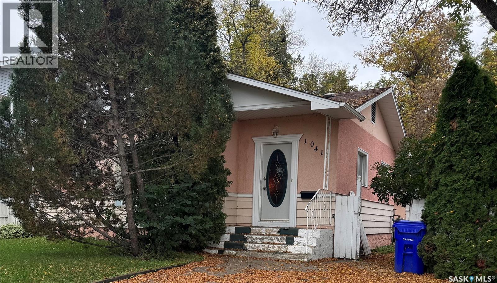 1041 3 Street East, Prince Albert, SK S6V 0J4