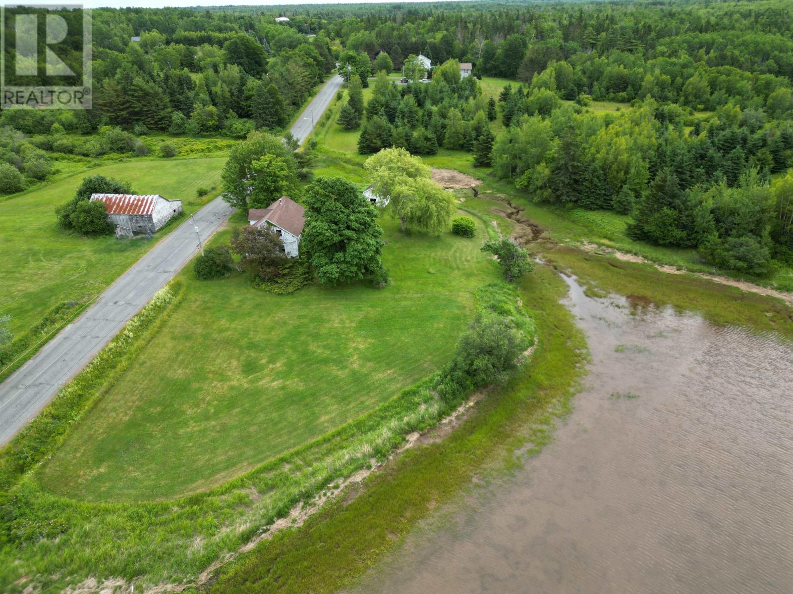 80 Irishtown Rd, Pugwash, NS B0K 1L0