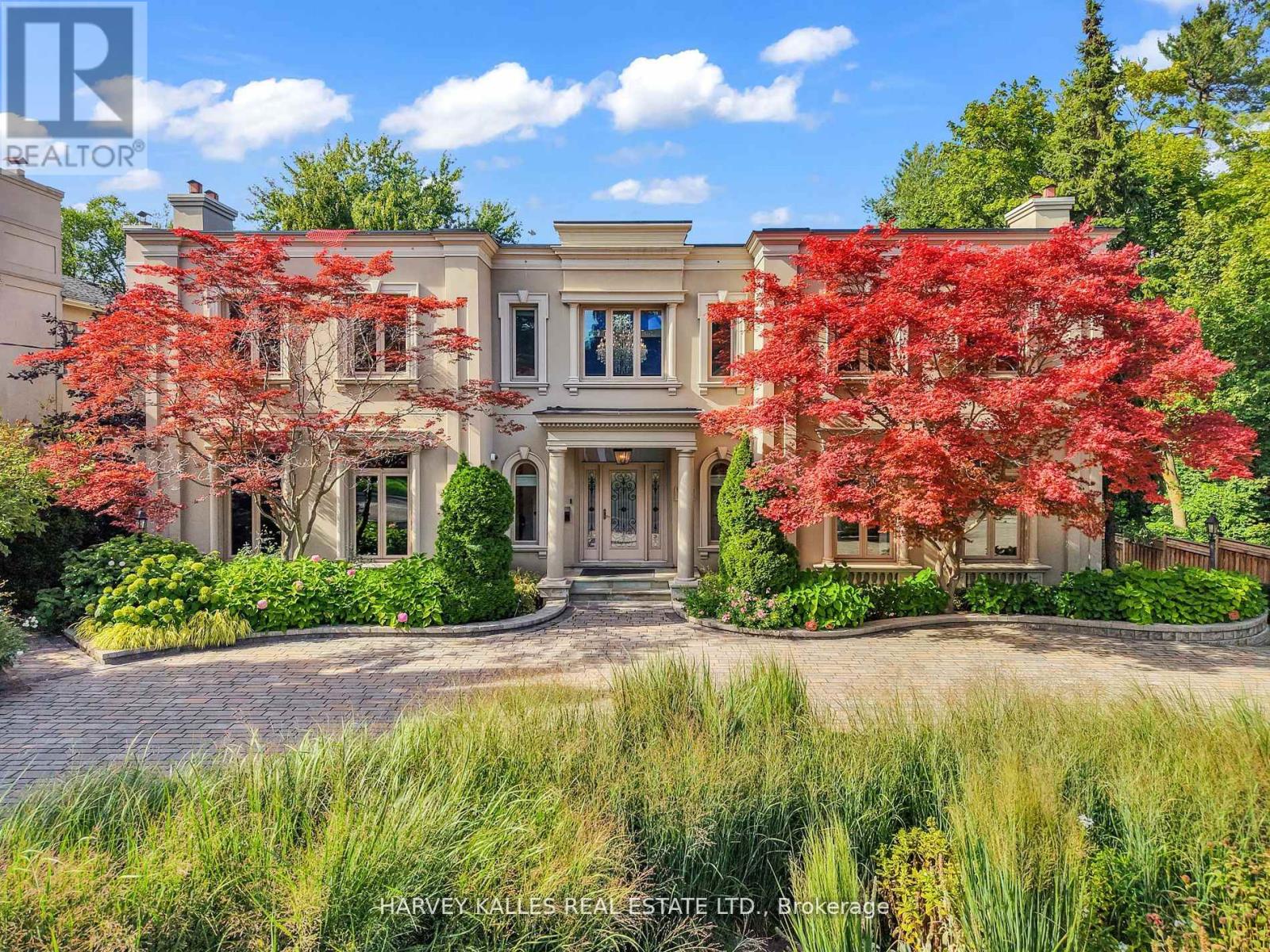 113 Coldstream Ave, Toronto, ON M5N 1X7