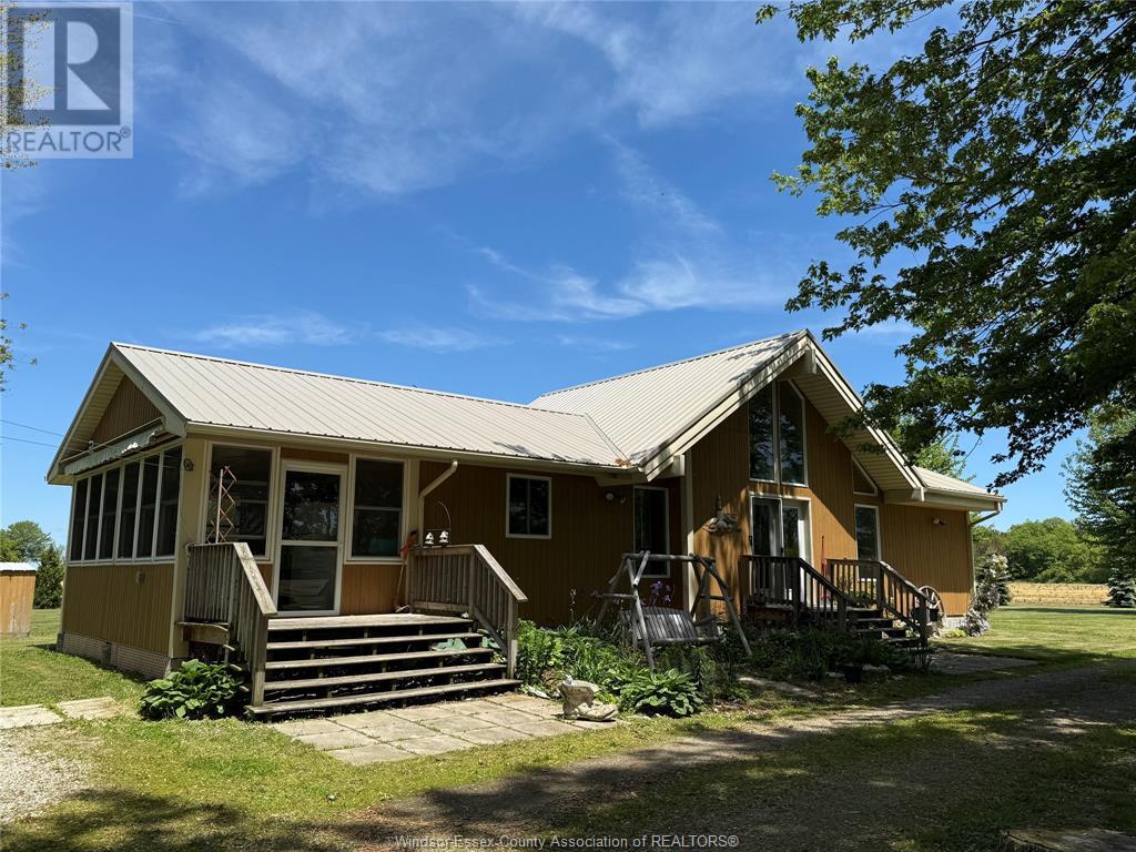 543 E West Rd, Pelee, ON N0R 1M0