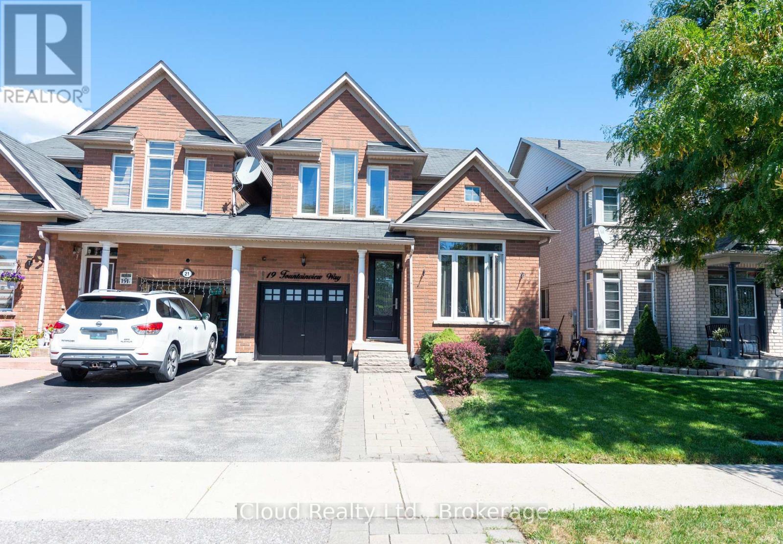 19 Fountainview Way, Brampton, ON L6S 6K4