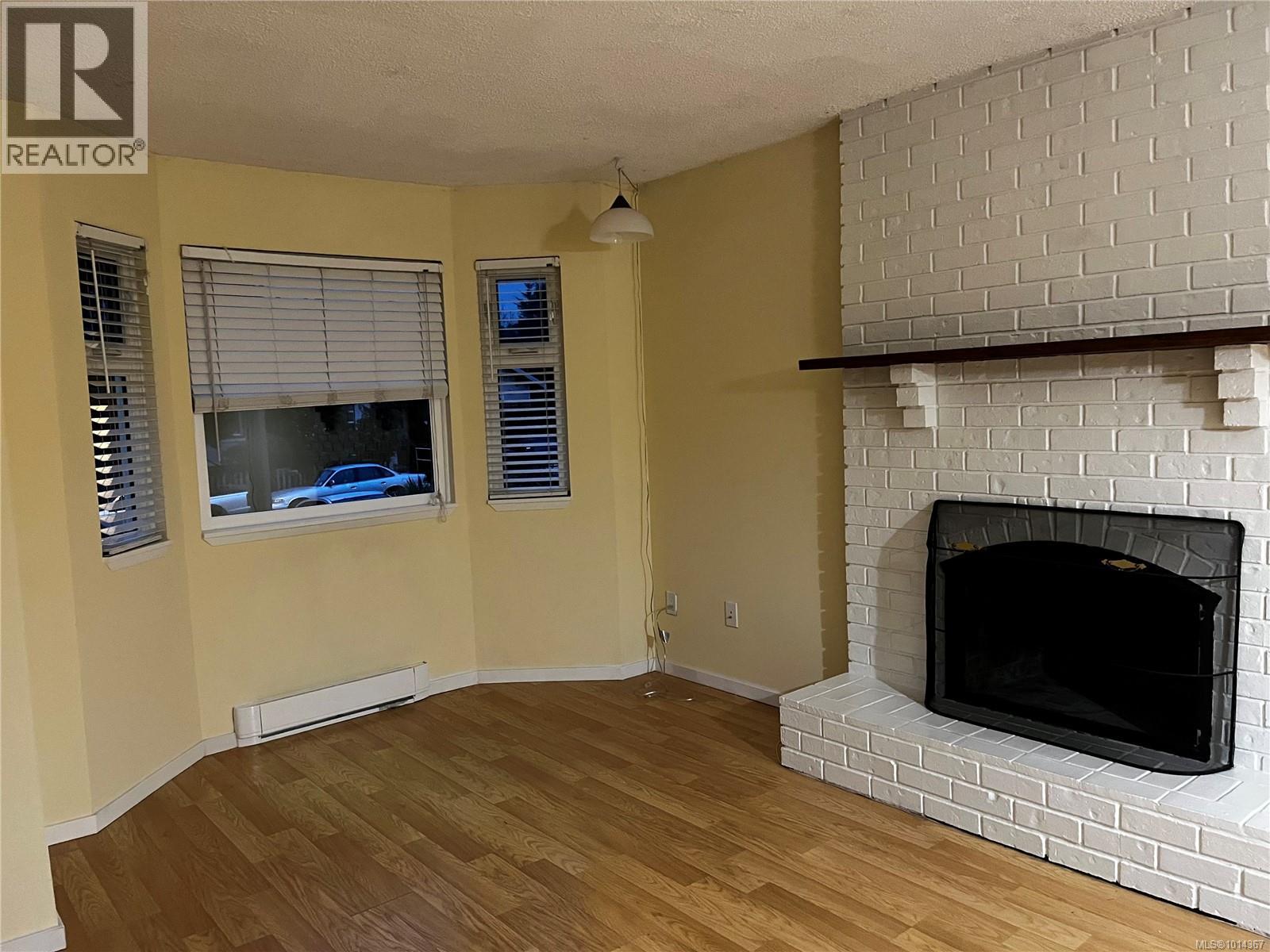 520 Rosehill St Unit 1 St, Nanaimo, BC V9S 1E6