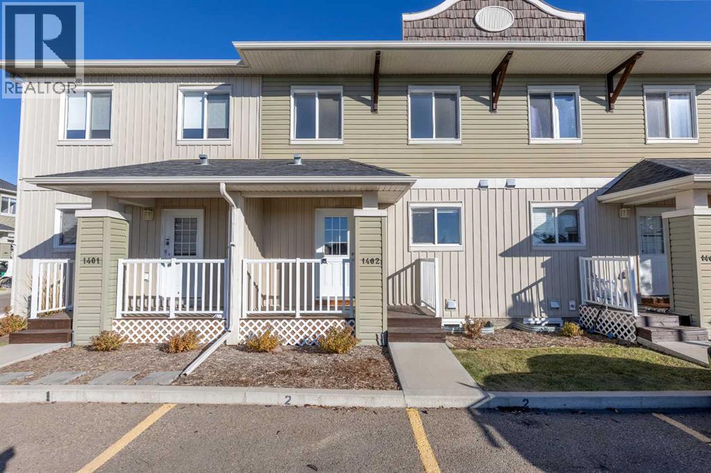 1402 Clover Link, Carstairs, AB T0M 0N0