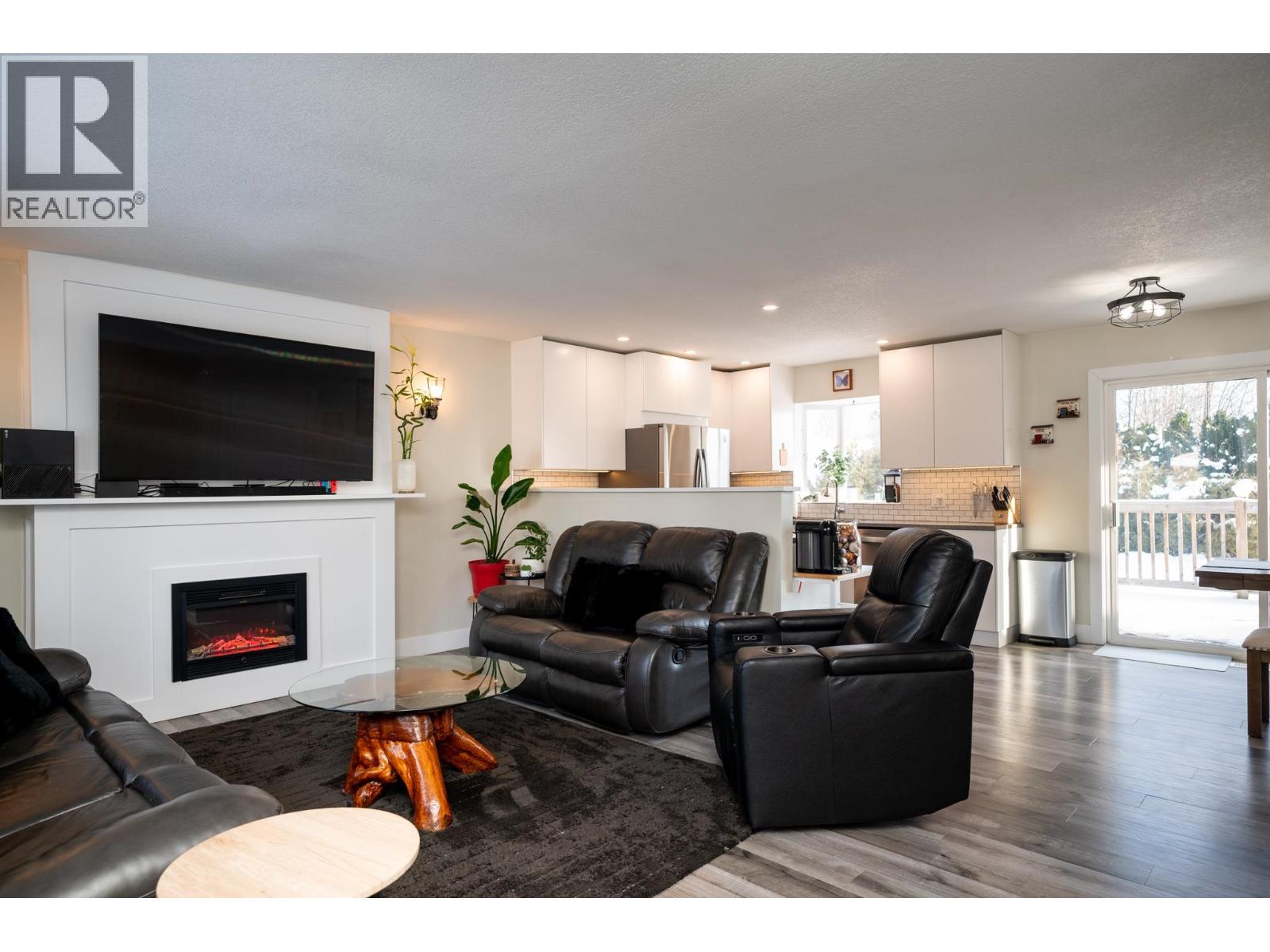 4150 Baker Rd, Prince George, BC V2N 5K6