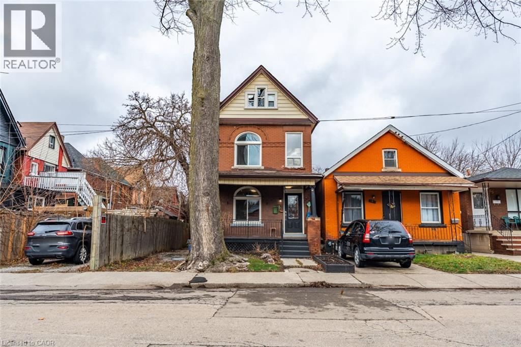 57 Century St, Hamilton, ON L8L 1V9