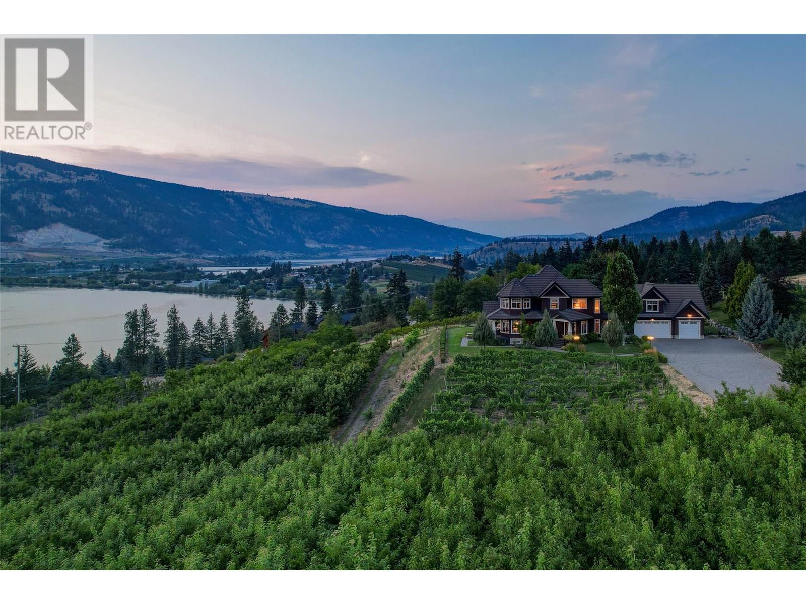 14911 Oyama Rd, Lake Country, BC V4V 2C6