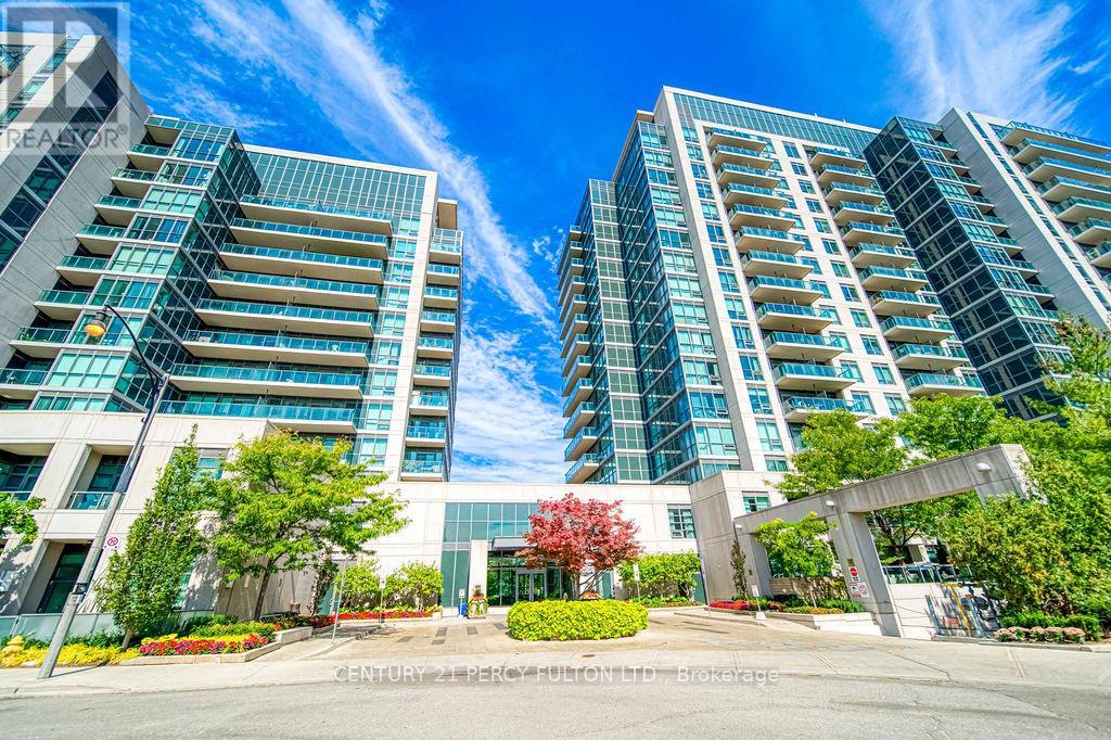 504 35 Brian Peck Cres, Toronto, ON M4G 4K4