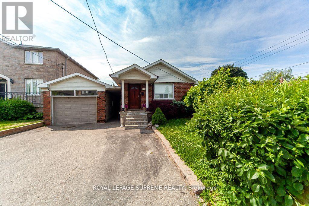 109 Regina Ave, Toronto Englemount-lawrence, ON M6A 1R5