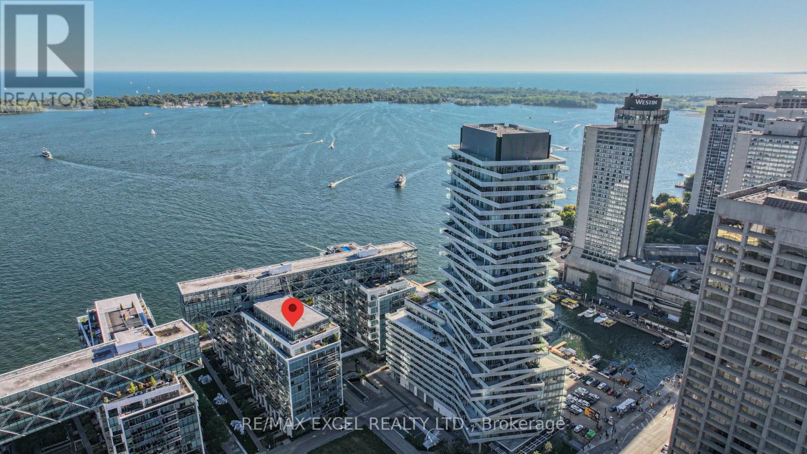 29 Queens Quay E, Toronto, ON M5E 0A4