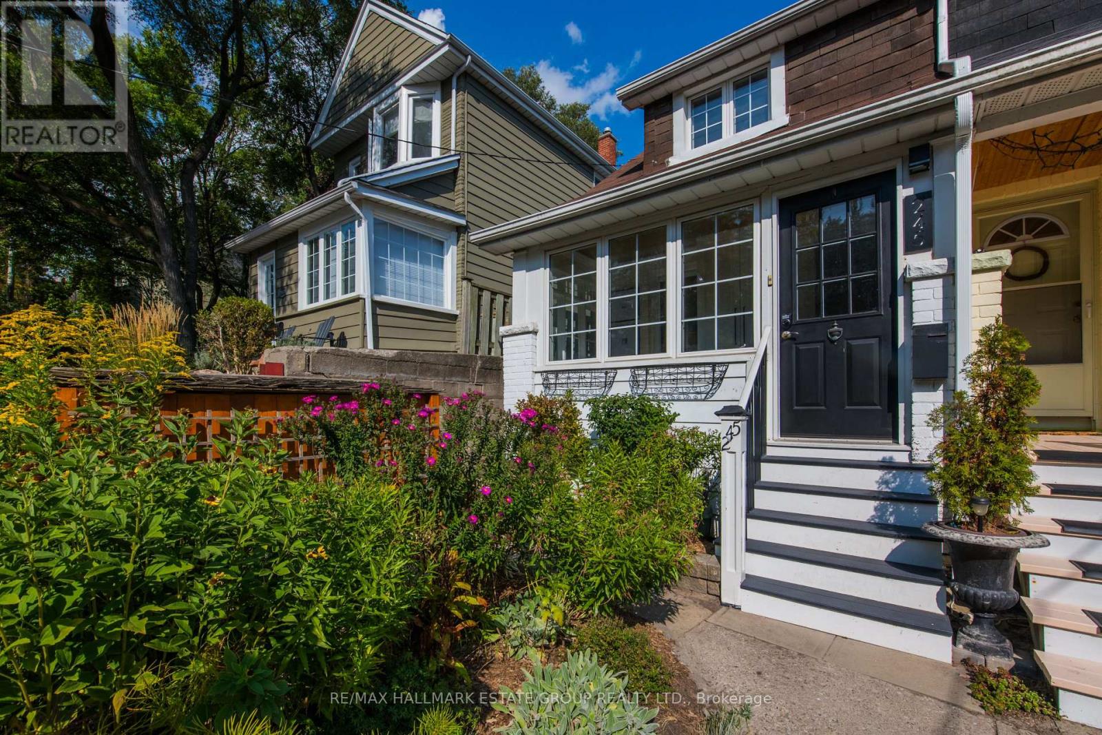 245 Kenilworth Ave, Toronto, ON M4L 3S7