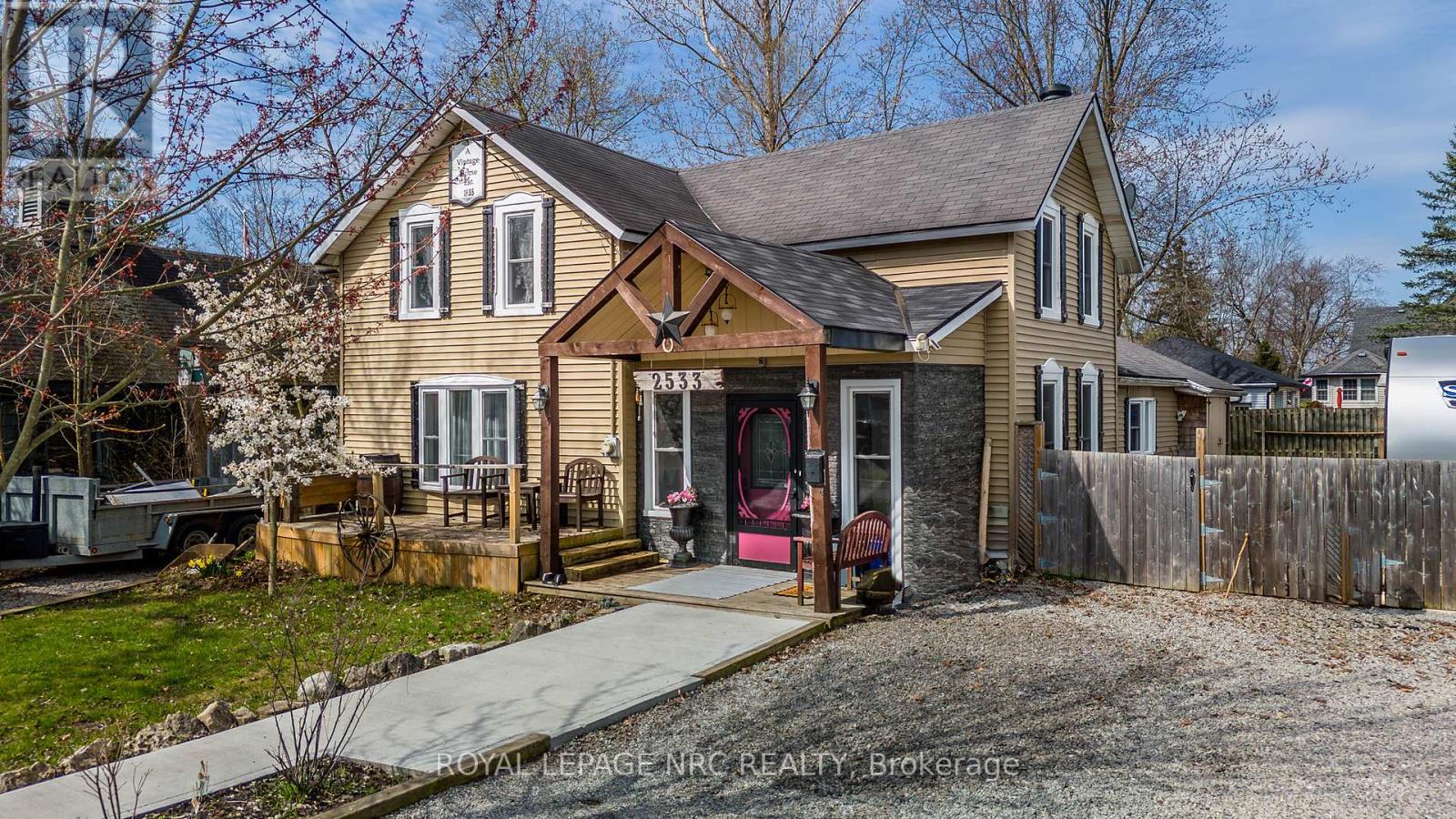 2533 Airline St, Fort Erie Stevensville, ON L0S 1S0