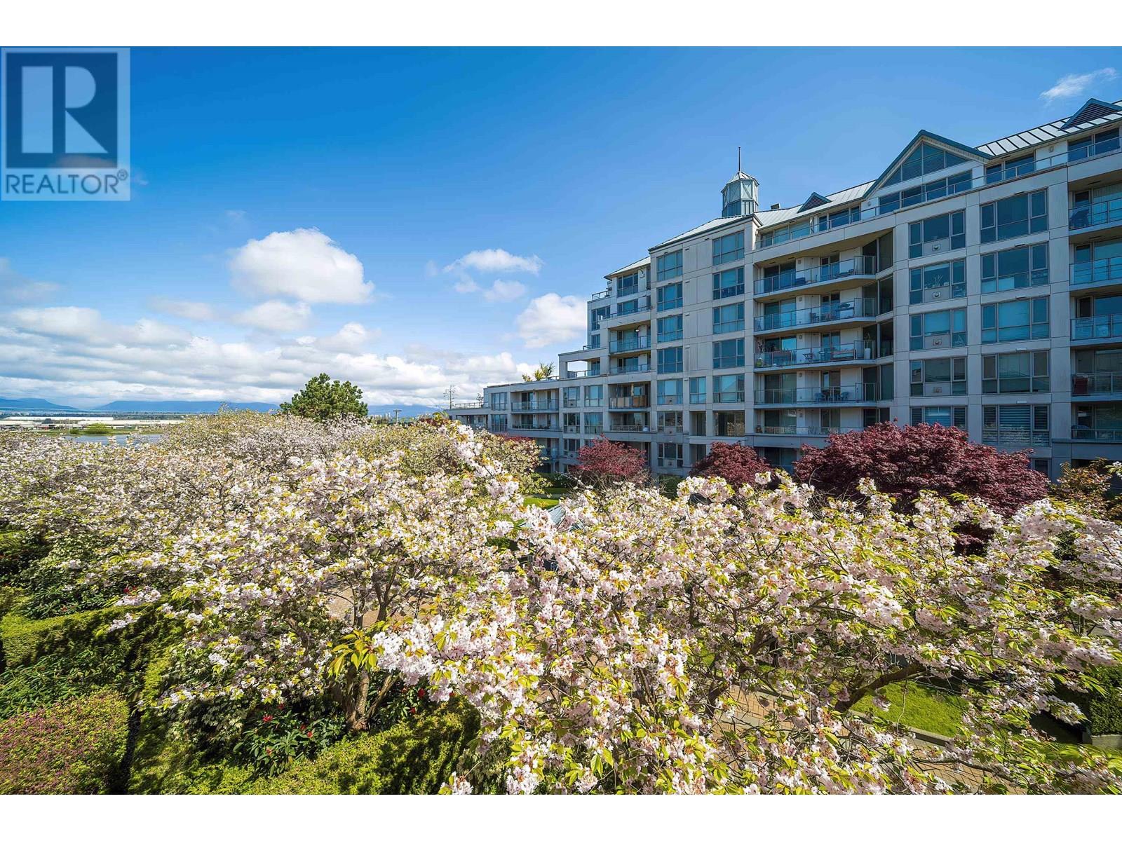 5860 Dover Crescent Unit 307, Richmond, BC V7C 5R7