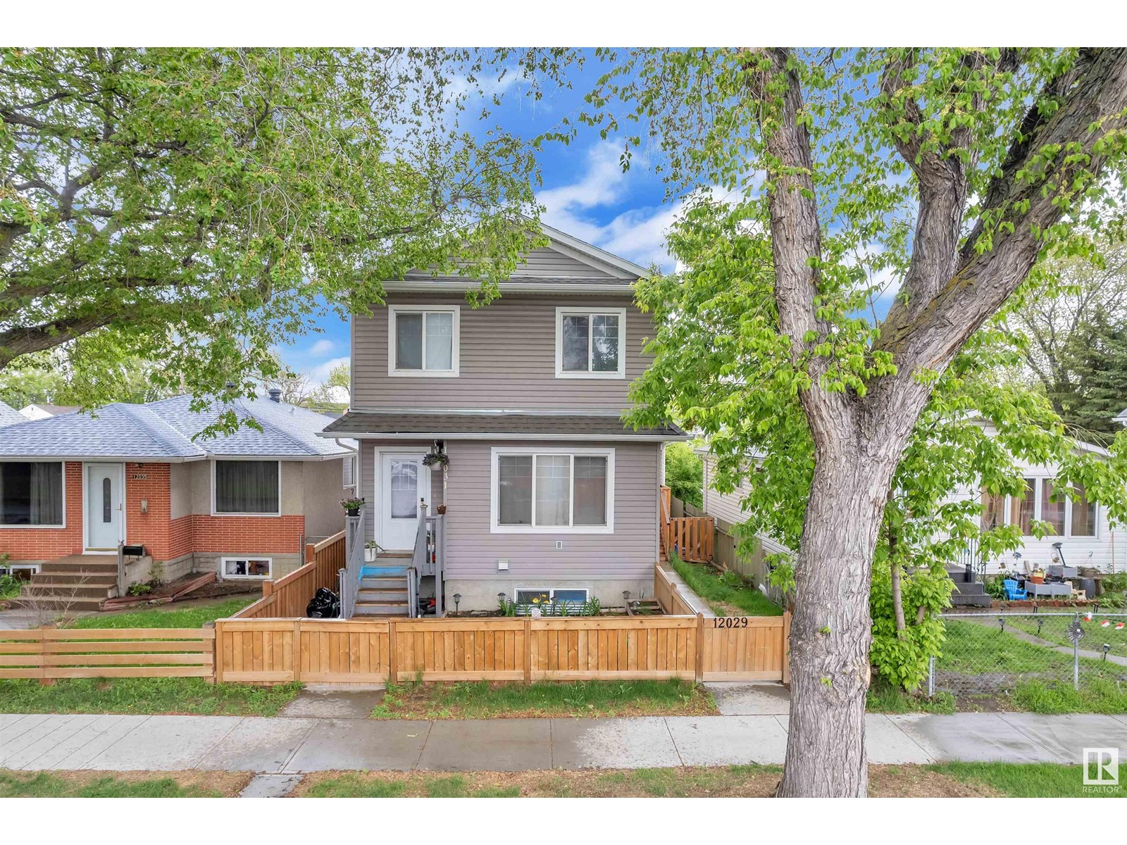 77 St Nw Unit 12029, Edmonton, AB T5B 2G6