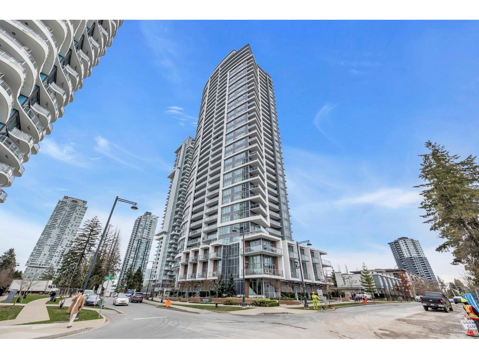 13308 Central Avenue Unit 1103, Surrey, BC V3T 0M4