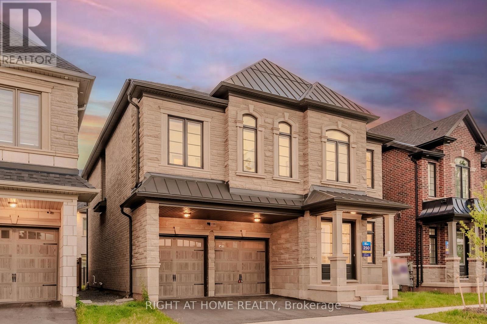 1199 Queens Plate Rd E, Oakville Ga Glen Abbey, ON L6M 5M4