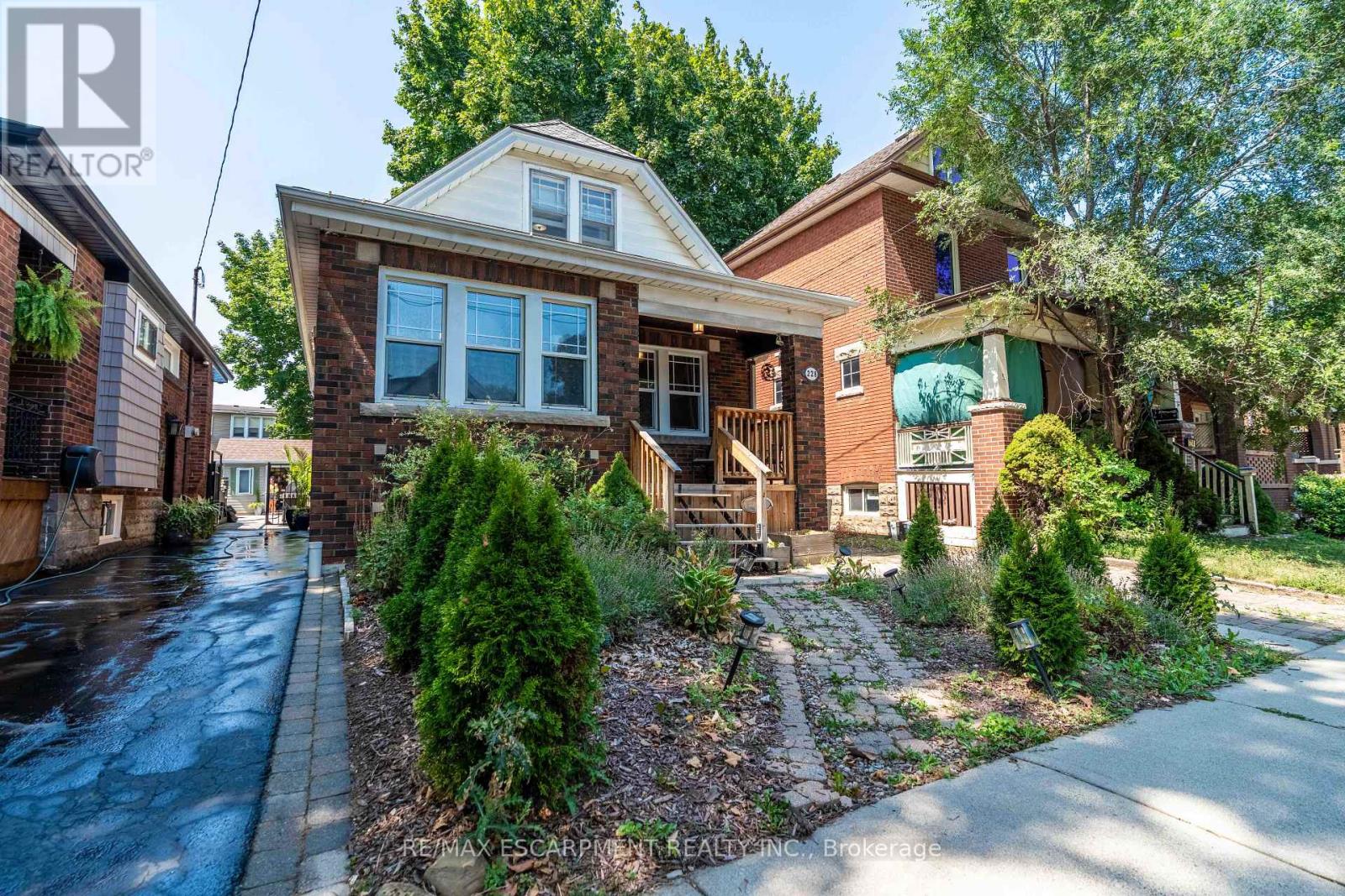 228 Province St S, Hamilton, ON L8K 2L7