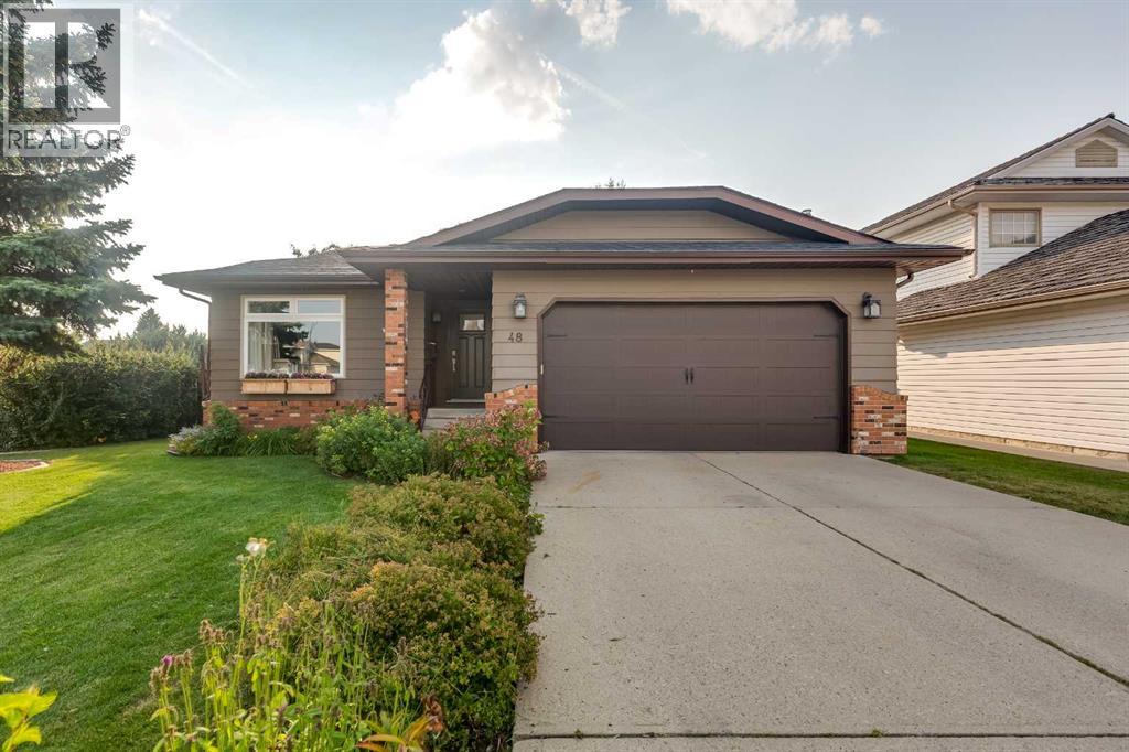 48 Alton Close, Red Deer, AB T4R 2G9