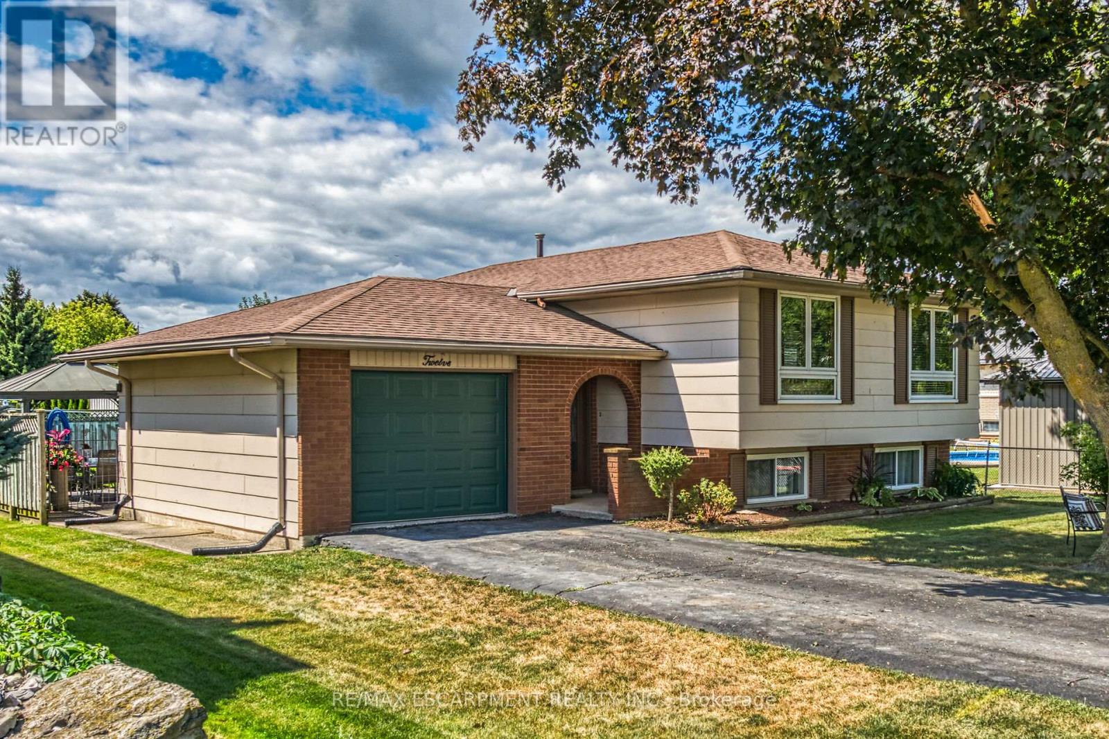 12 Athens St, Haldimand, ON N0A 1H0