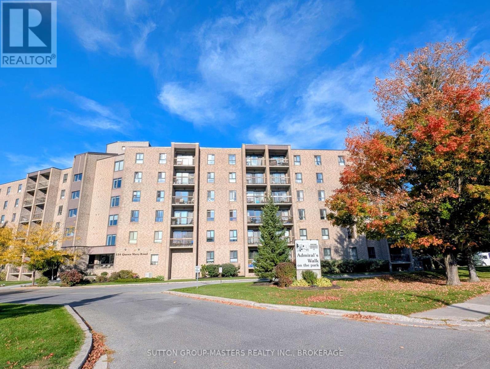 404 334 Queen Mary Rd, Kingston, ON K7M 7E7