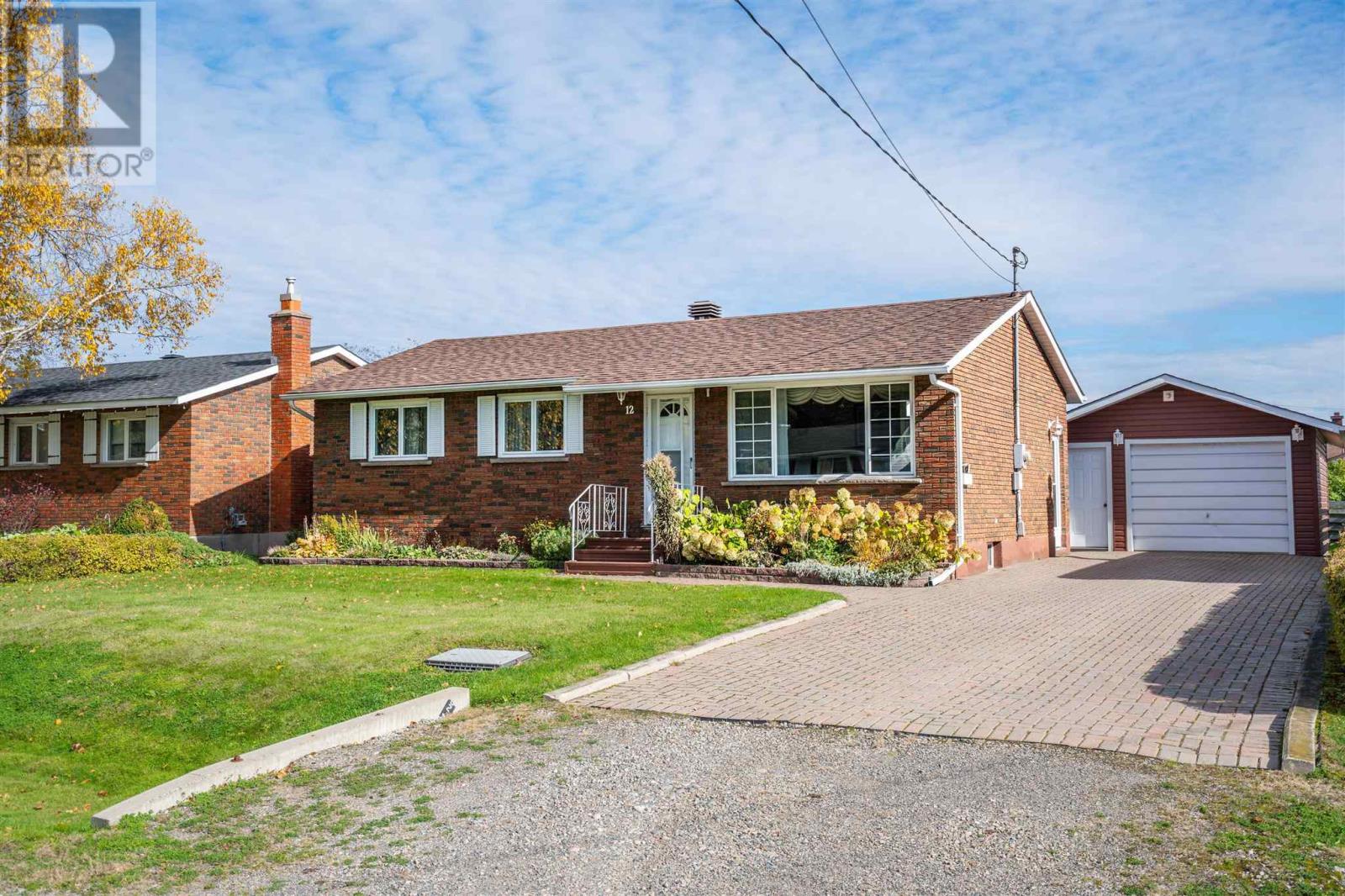 12 Arbor Dr, Sault Ste. Marie, ON P6C 5L6