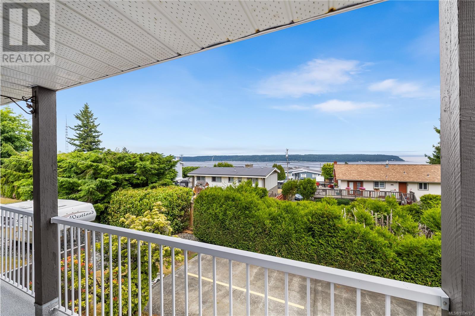 695 Upland Dr Unit 4 Dr, Campbell River, BC V9W 2A7