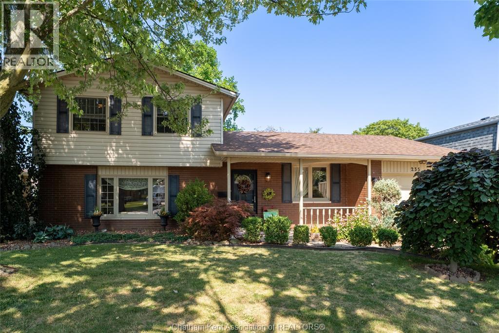 235 Merritt Ave, Chatham-Kent, ON N7M 5T8