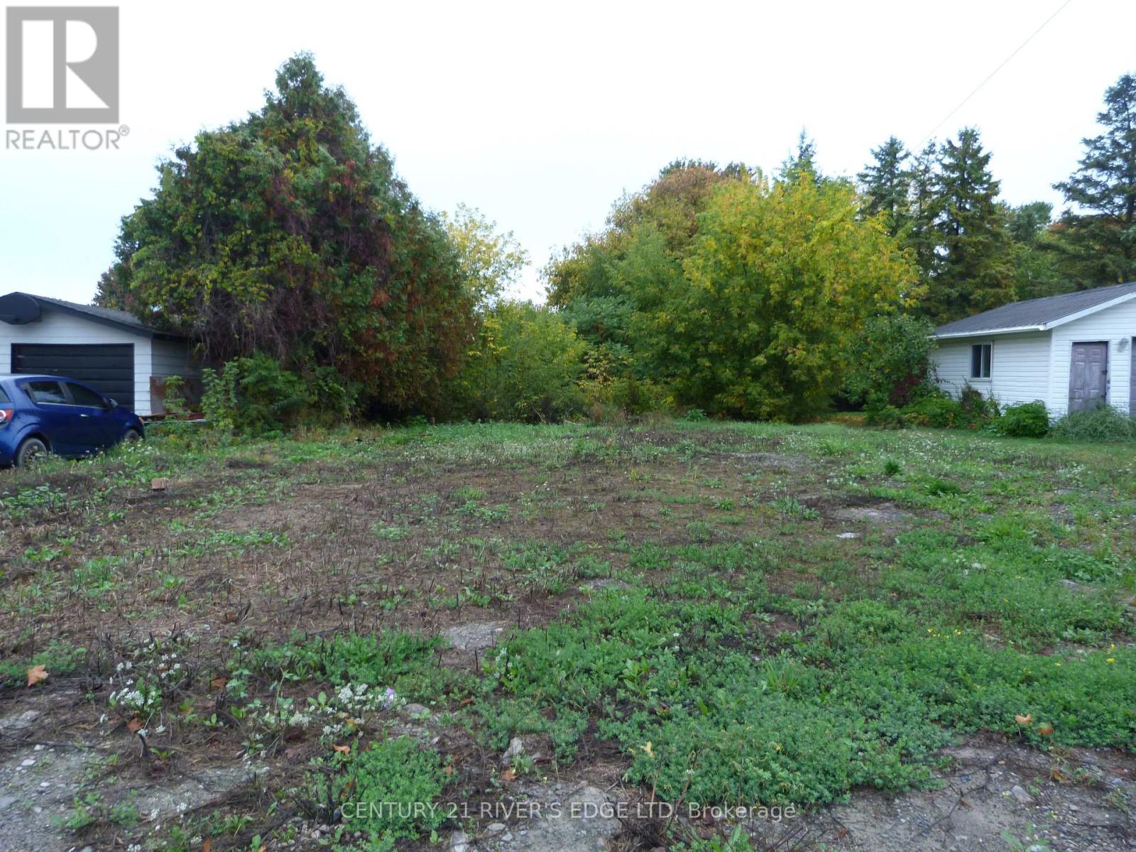 10605 Main St, North Dundas, ON K0E 1W0