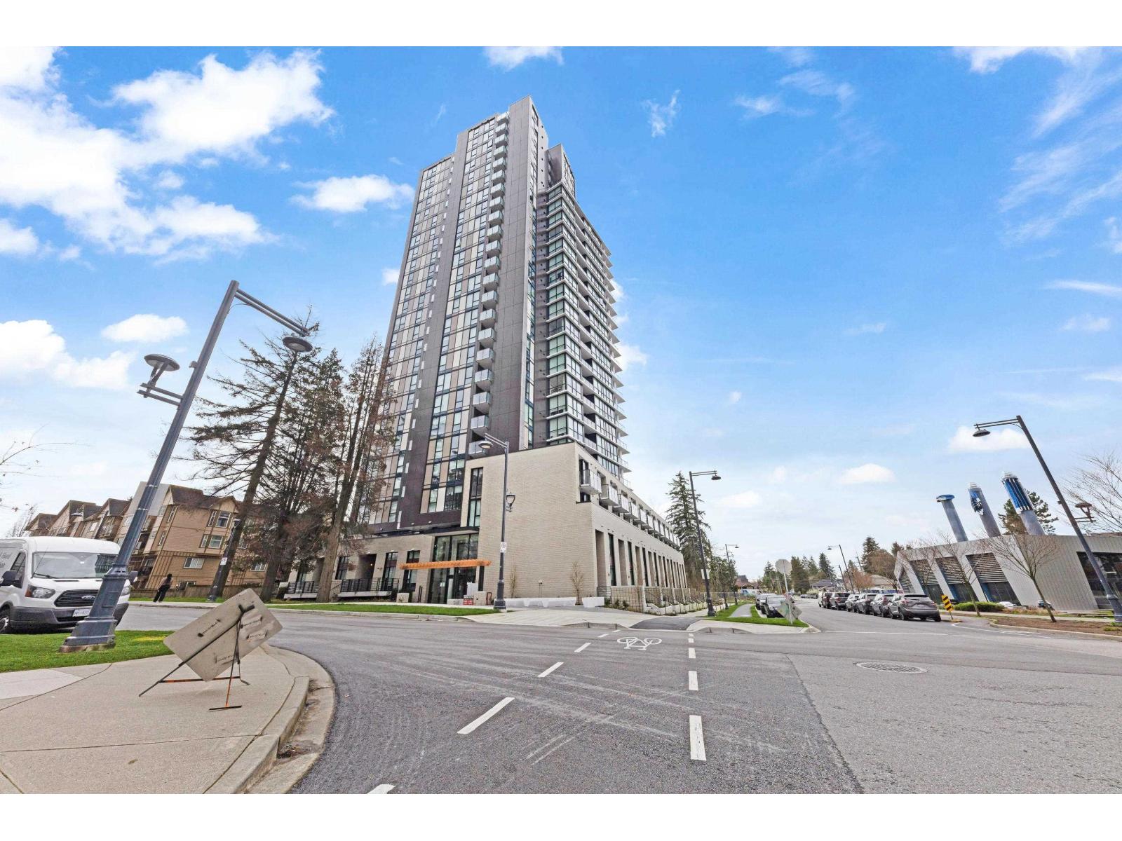 10333 133 Street Unit 2106, Surrey, BC V3R 2H4