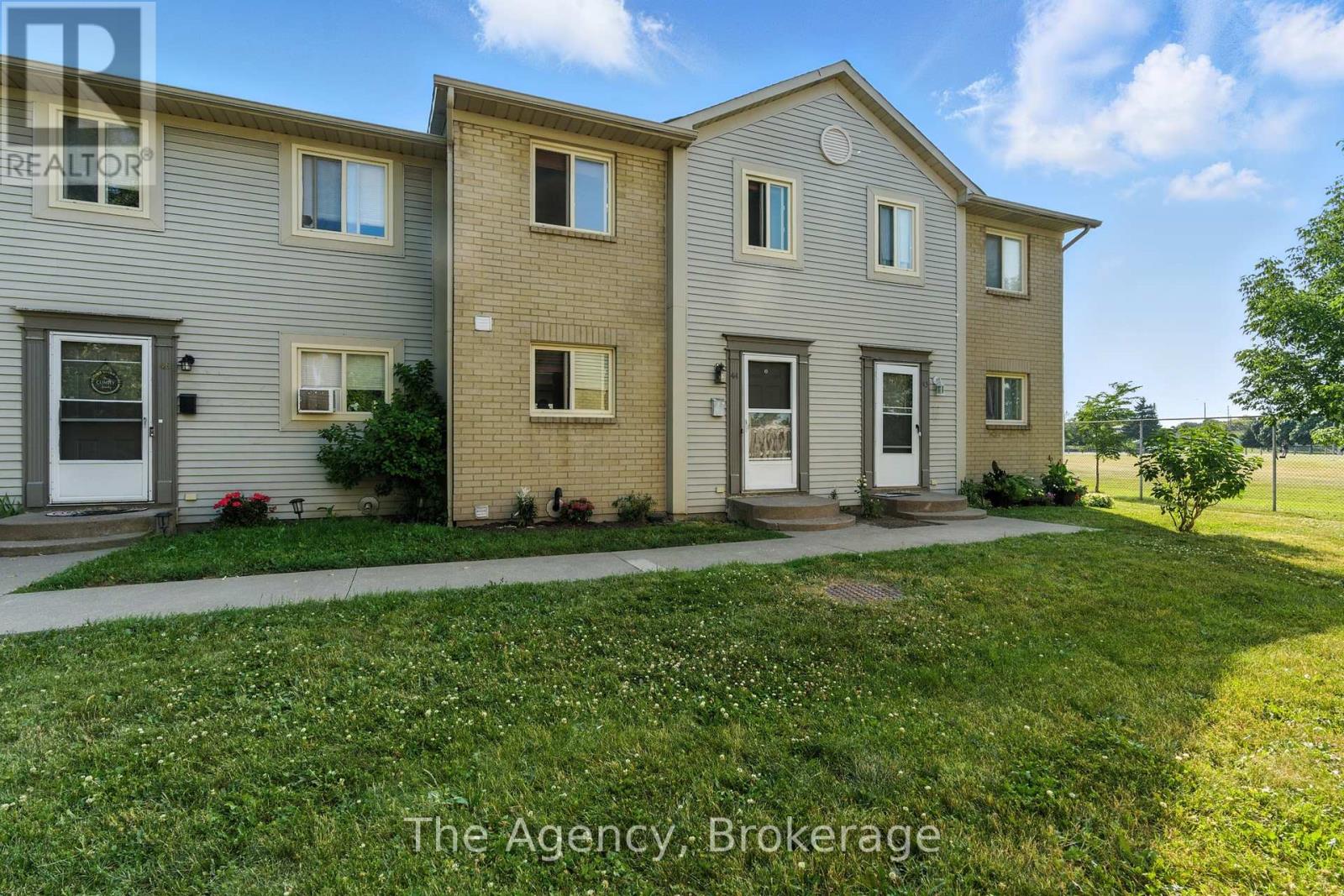 44 65 Dorchester Blvd, St. Catharines Carltonbunting, ON L2M 7T7