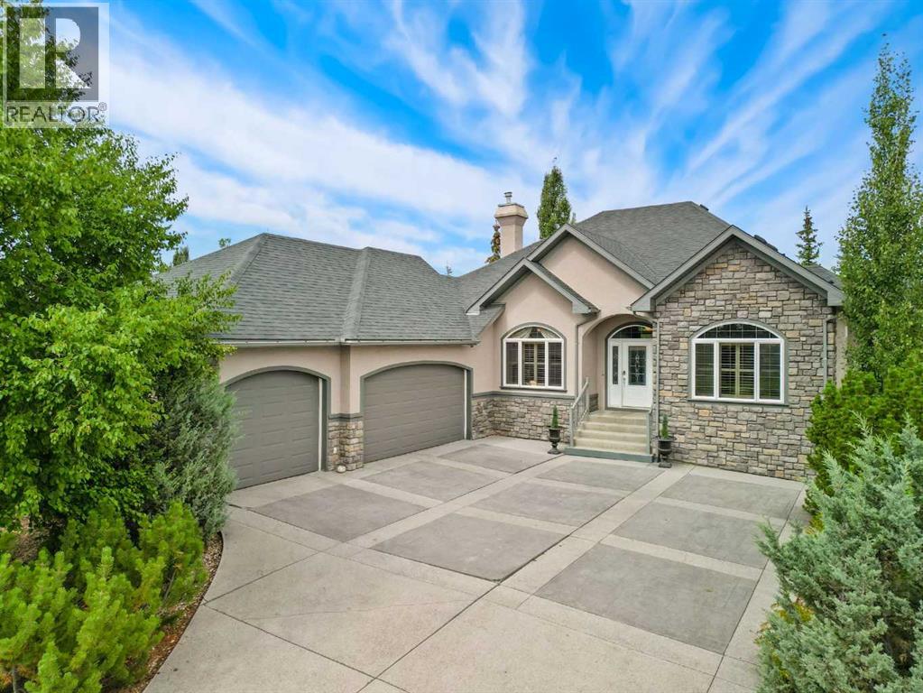 4 Lynx Meadows Ct NW, Calgary, AB T3L 2M1