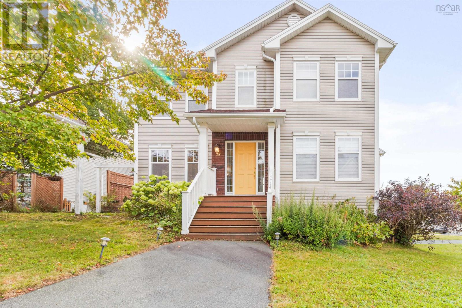 25 Gorsebud Close, Halifax, NS B3S 1P7
