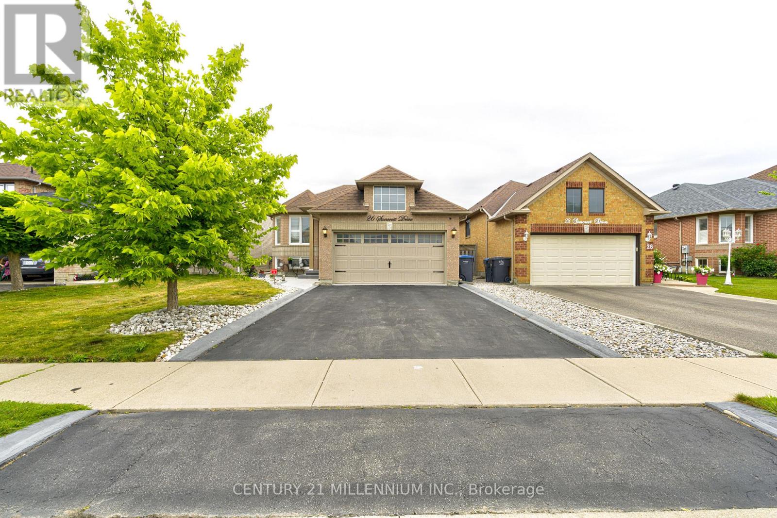 26 Suncrest Dr, Brampton, ON L6X 4L5