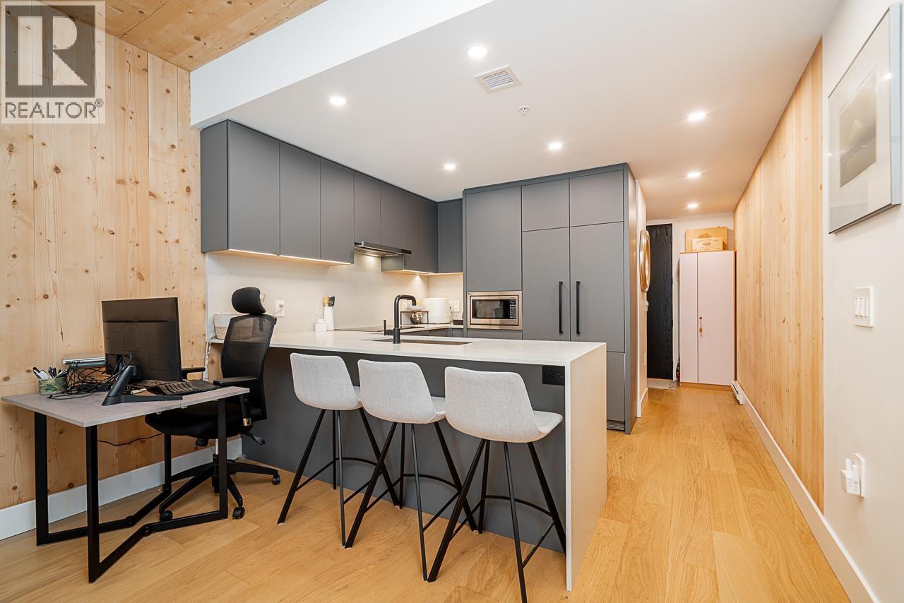 310 Salter Street Unit 202, New Westminster, BC V3M 0N7