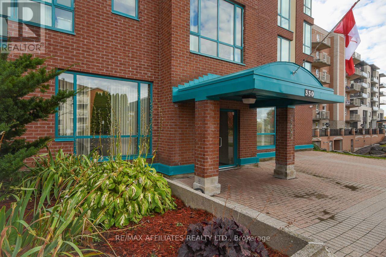 407 330 Centrum Blvd, Ottawa, ON K1E 3W2
