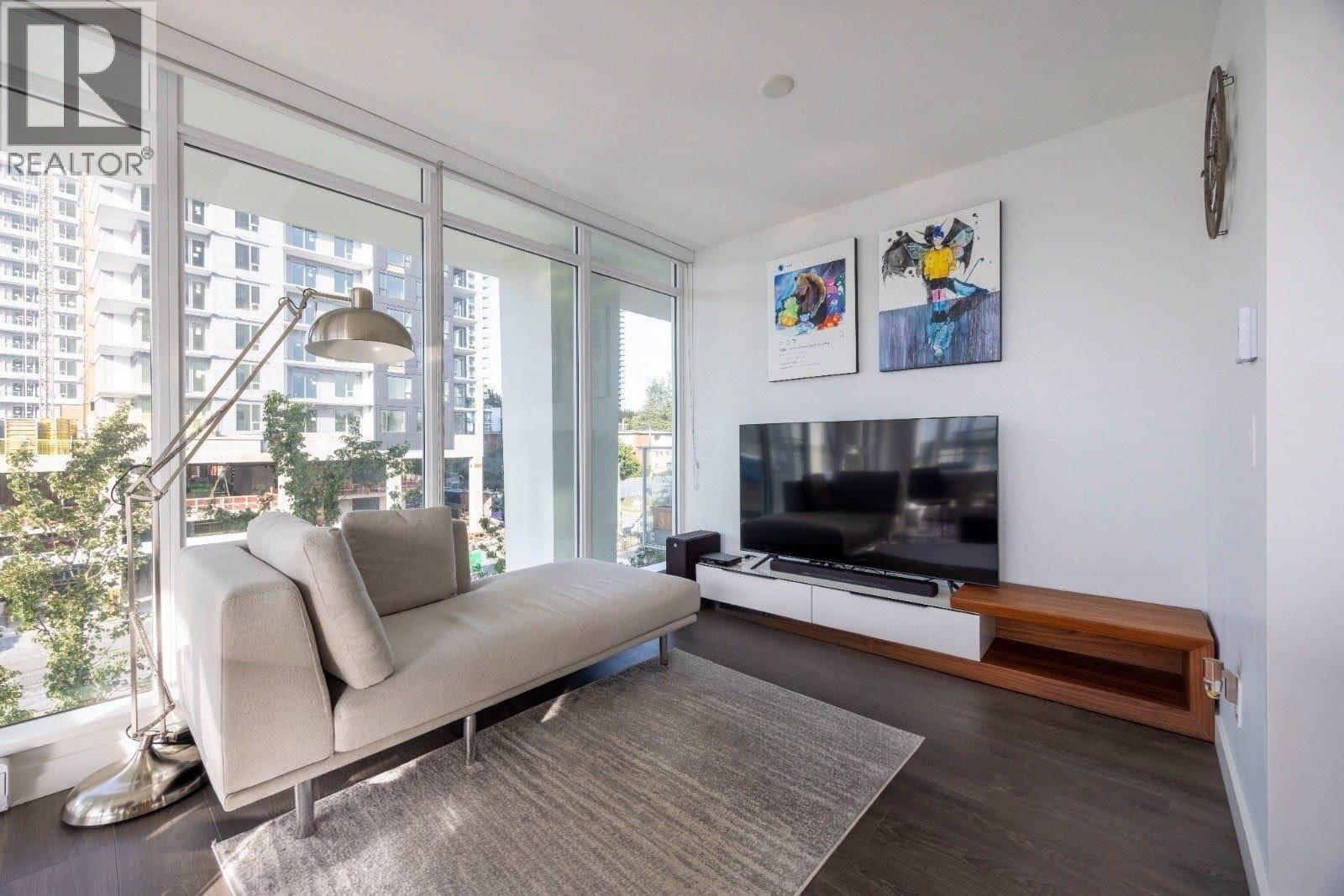 652 Whiting Way Unit 503, Coquitlam, BC V3J 0K3