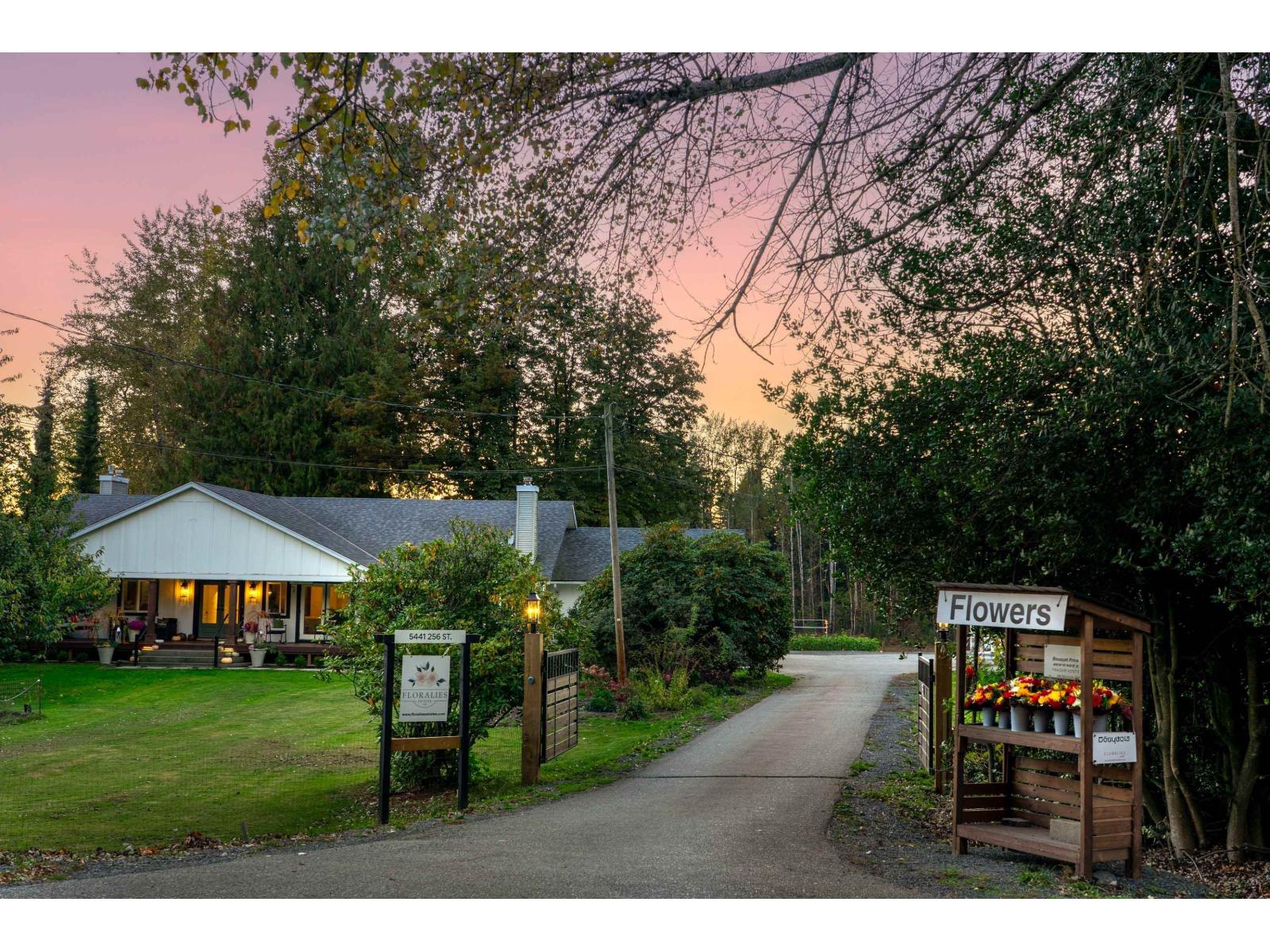 256 Street Unit 5441, Langley, BC V4W 1E7