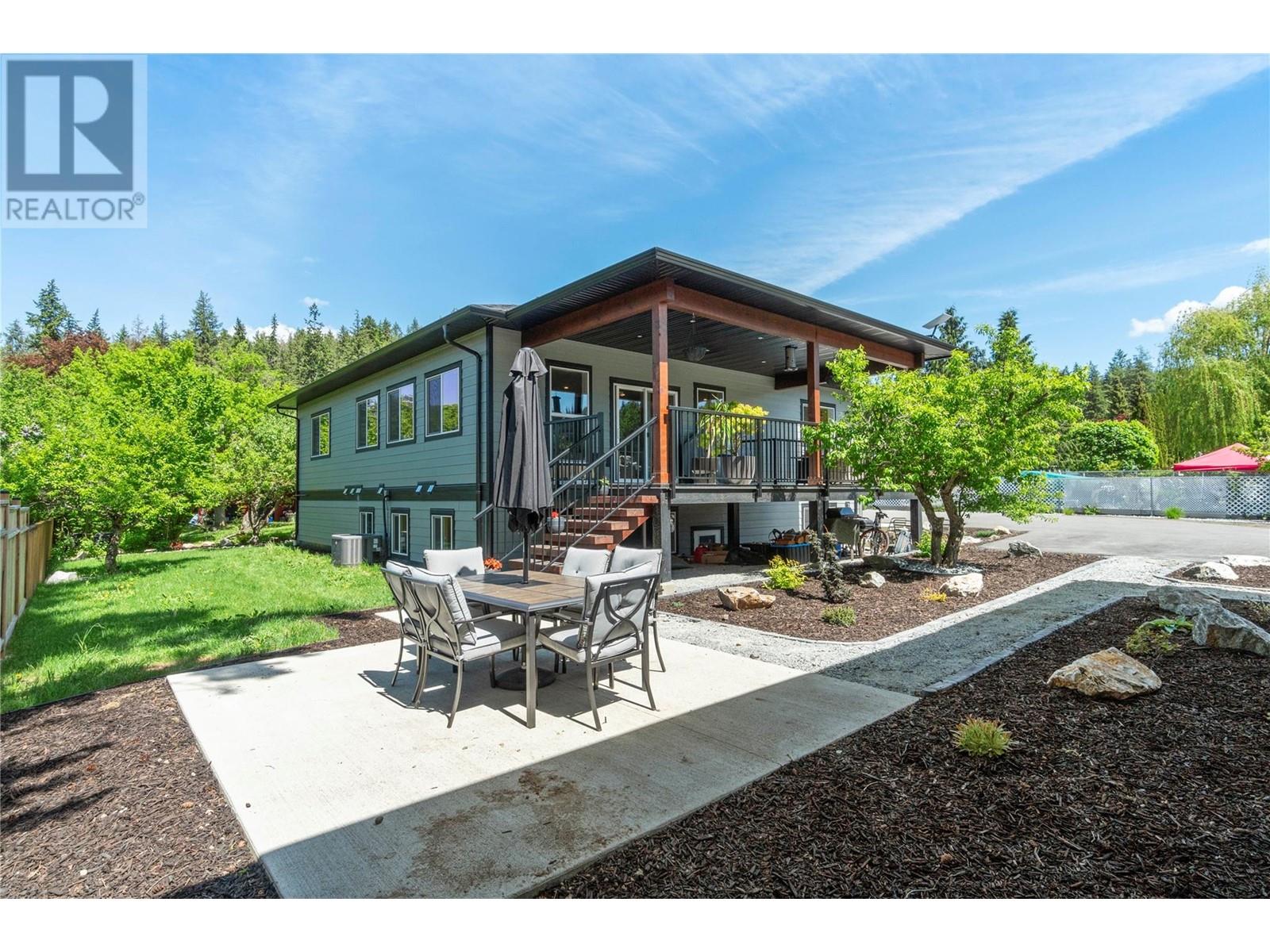 52 Avenue Unit 1240, Salmon Arm, BC V1E 3M8