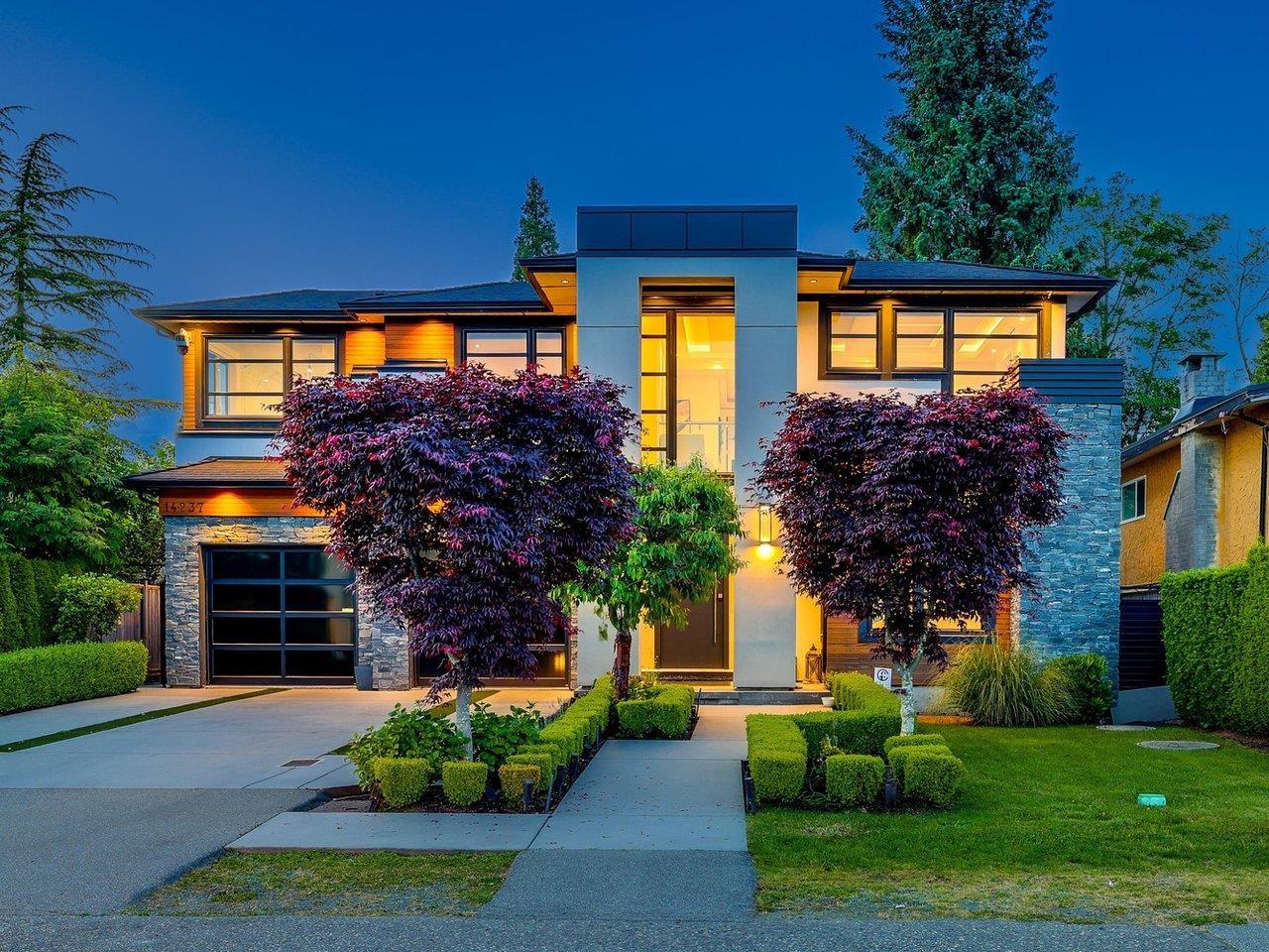 14237 Vine Ave, White Rock, BC V4B 2S9