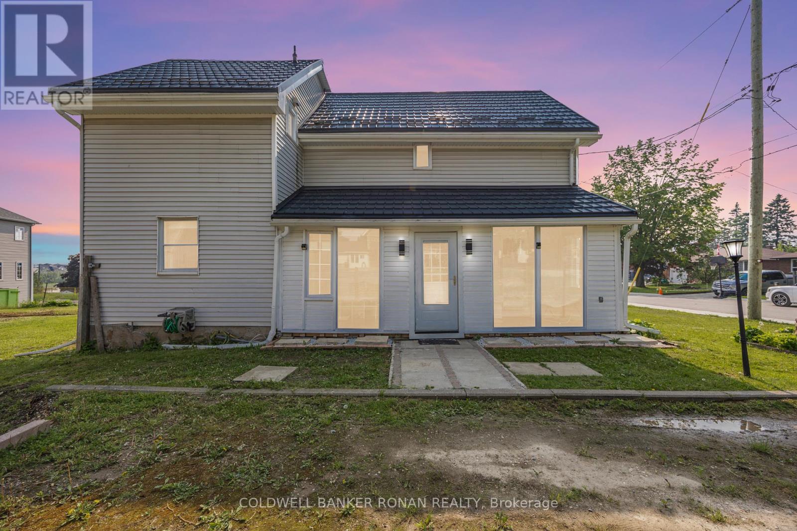 215 First Ave W, Shelburne, ON L9V 2X7