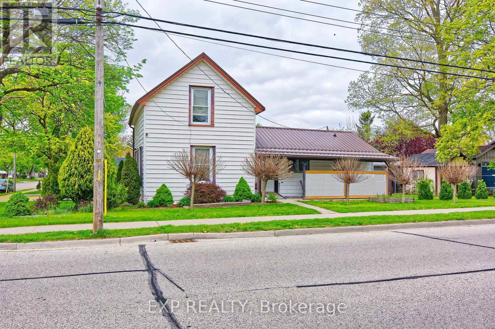 59 St George St, Aylmer, ON N5H 2M2