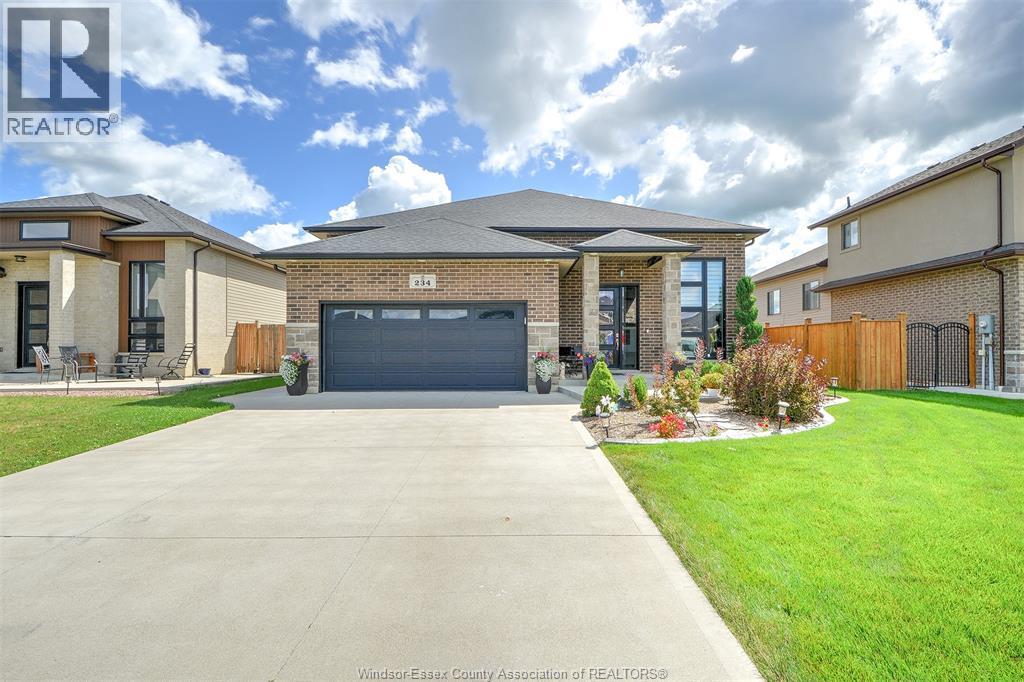 234 Mullen Cres, Amherstburg, ON N9V 4C8